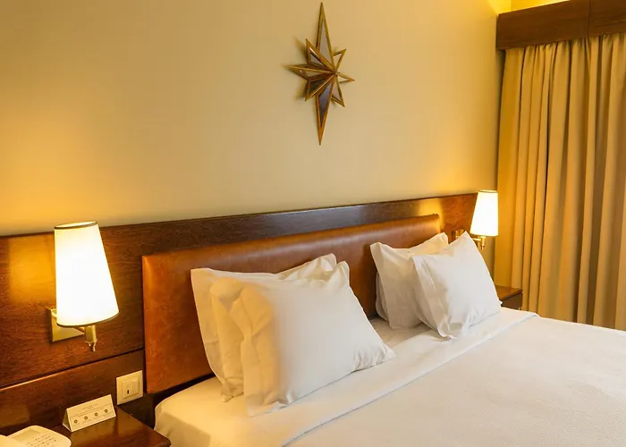 מלון Sao Jose 4*