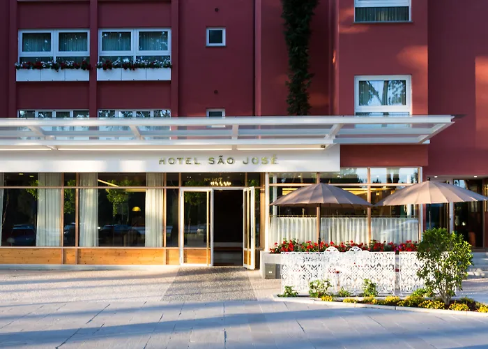 מלון Sao Jose 4*