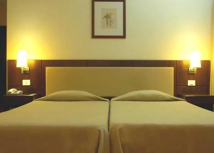 מלון Sao Jose 4*